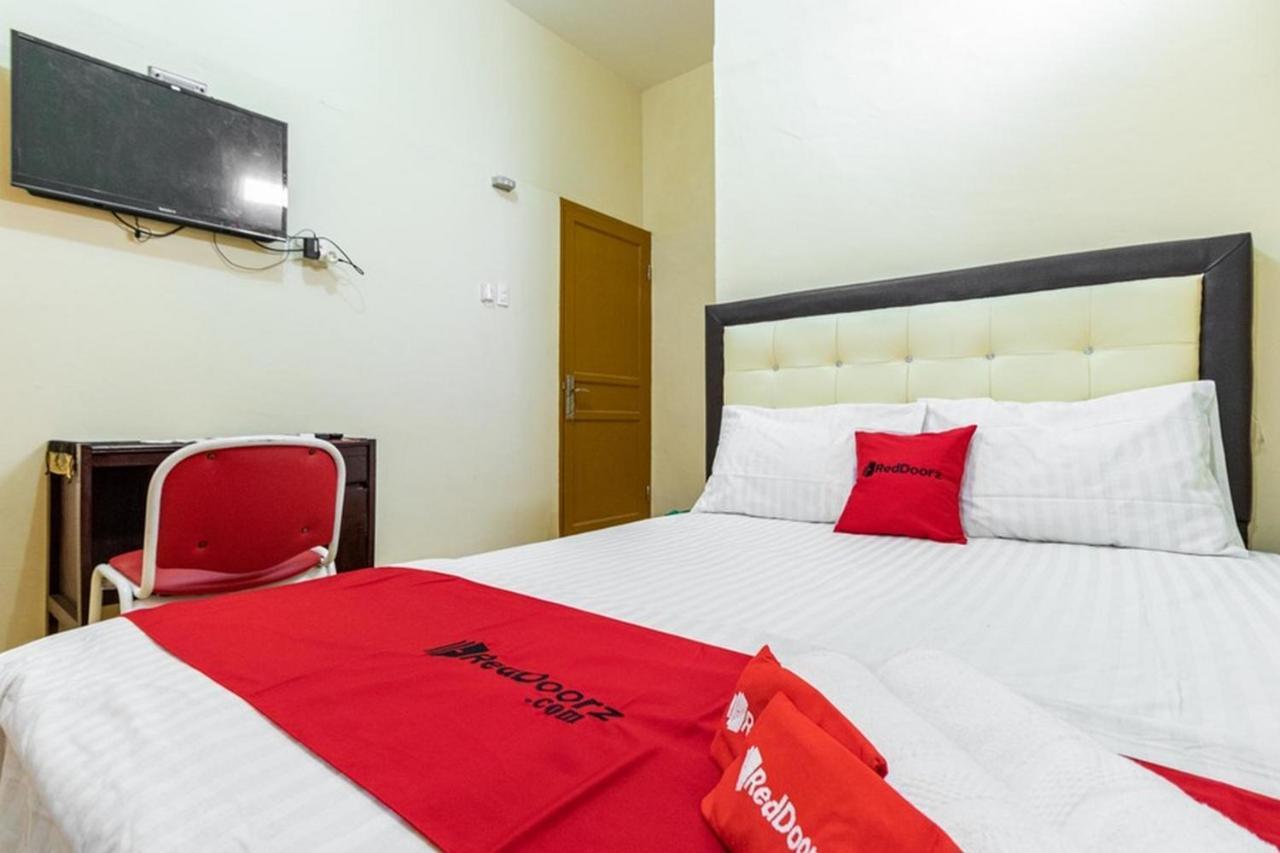 Reddoorz Syariah @ Jalan Setiabudi Medan 3 Kültér fotó